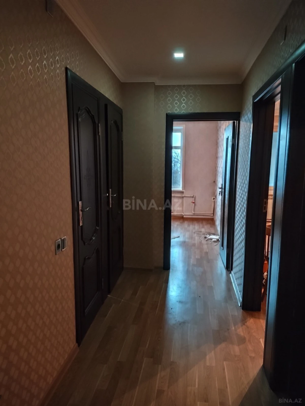 Satılır 2 otaqlı mənzil 62 m²