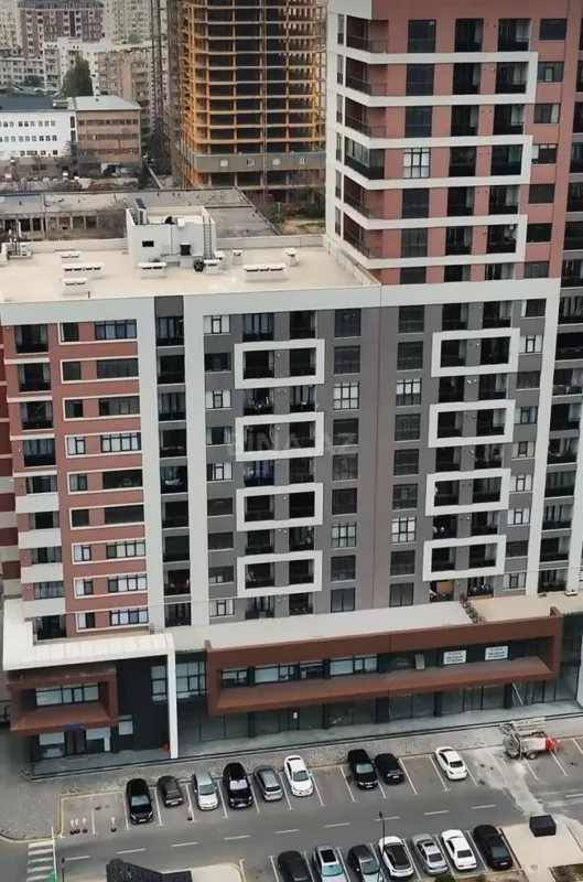 Satılır 2 otaqlı mənzil 109 m²