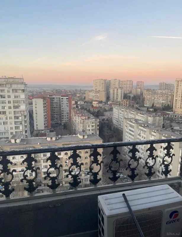 Satılır 3 otaqlı mənzil 80 m²