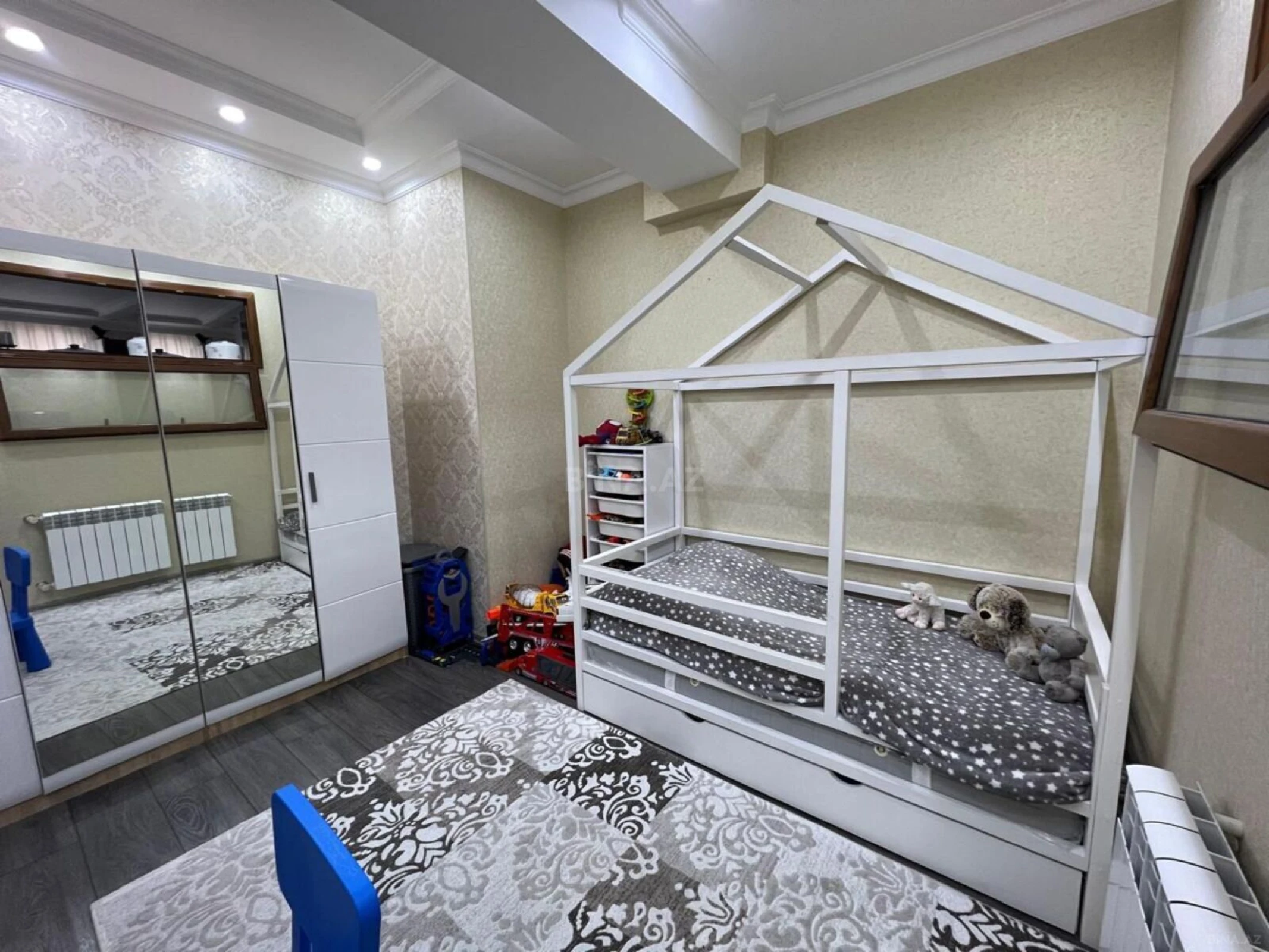 Satılır 3 otaqlı mənzil 90 m²