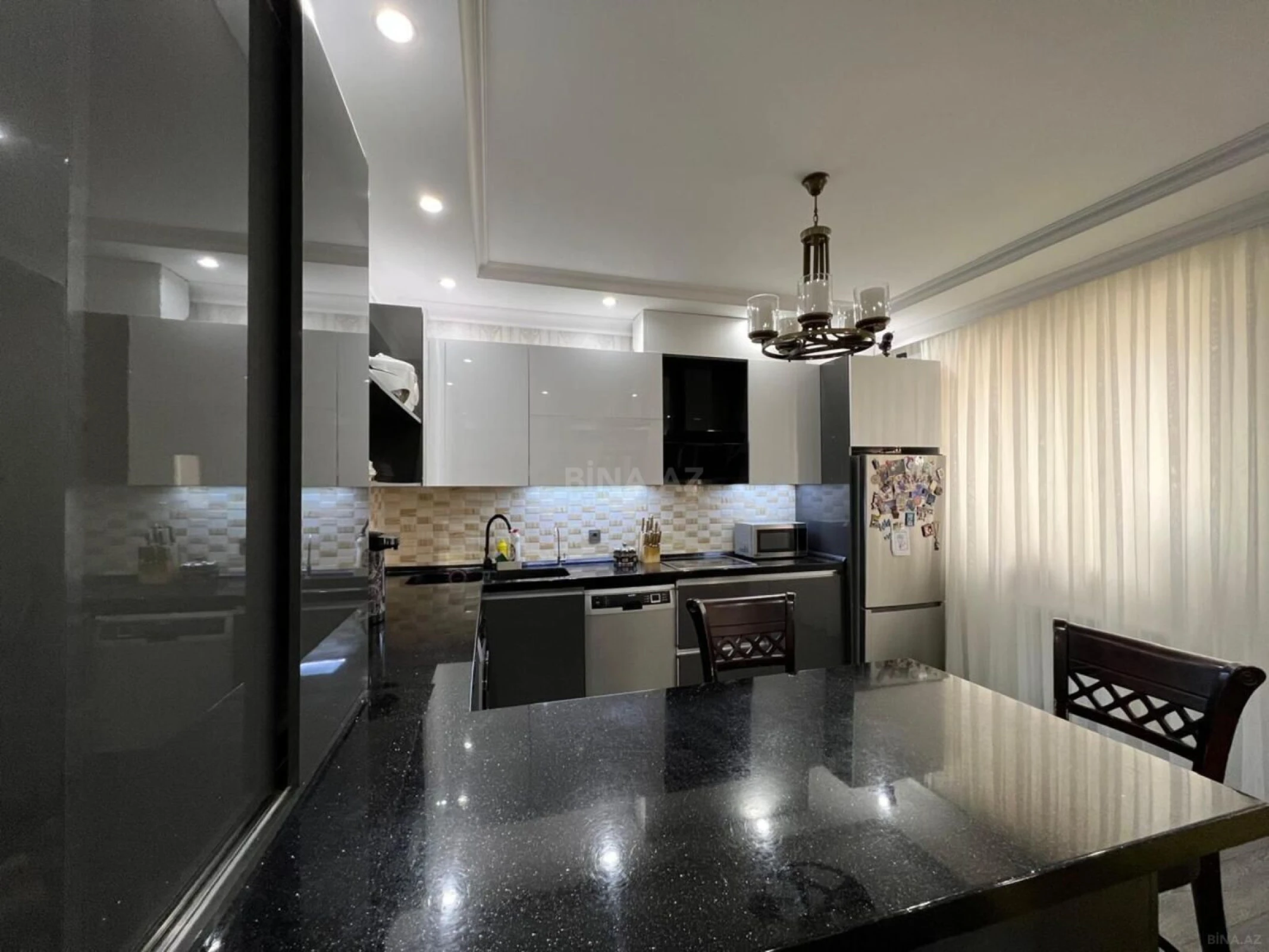 Satılır 3 otaqlı mənzil 90 m²