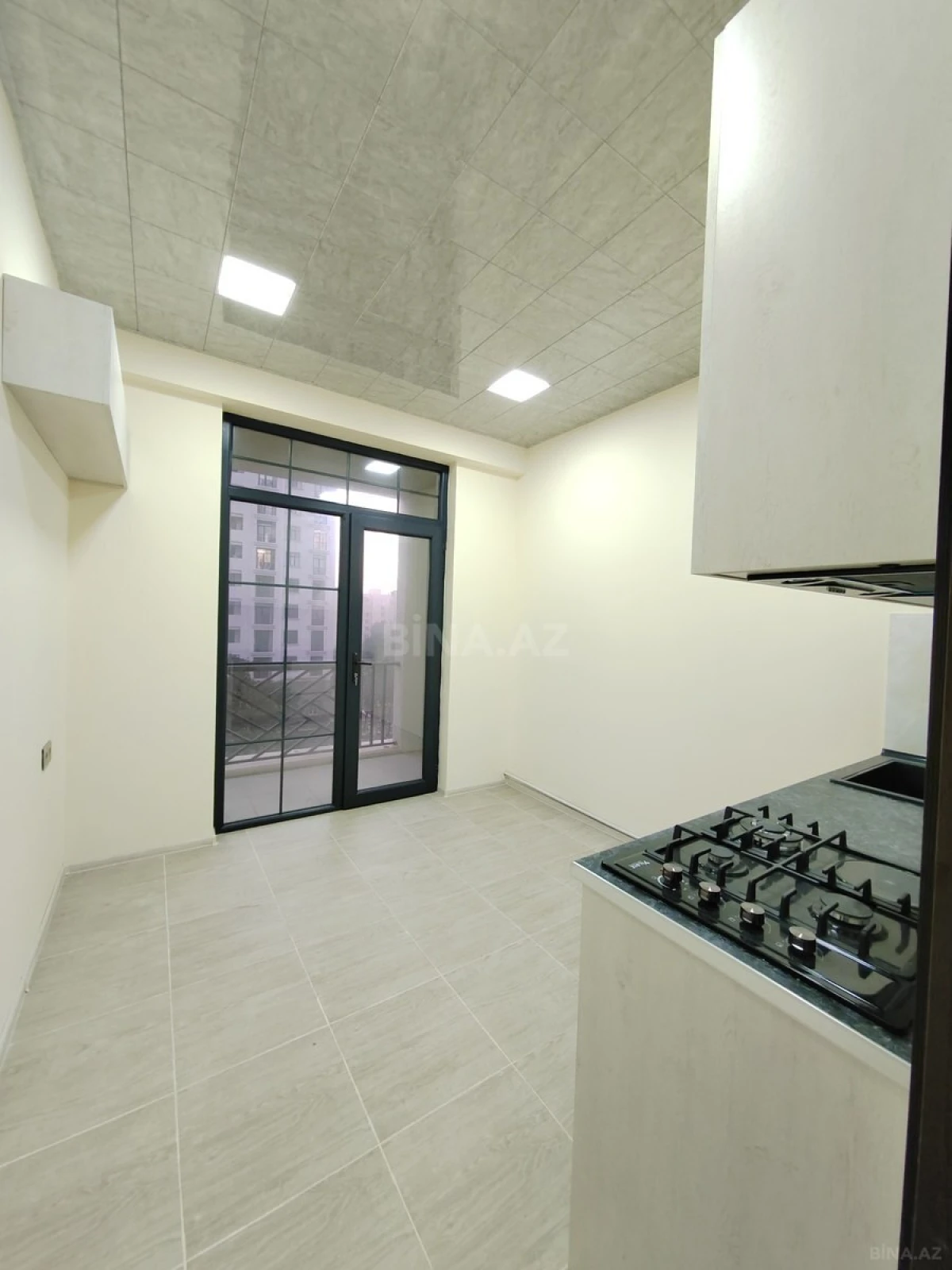 Satılır 1 otaqlı mənzil 44 m²