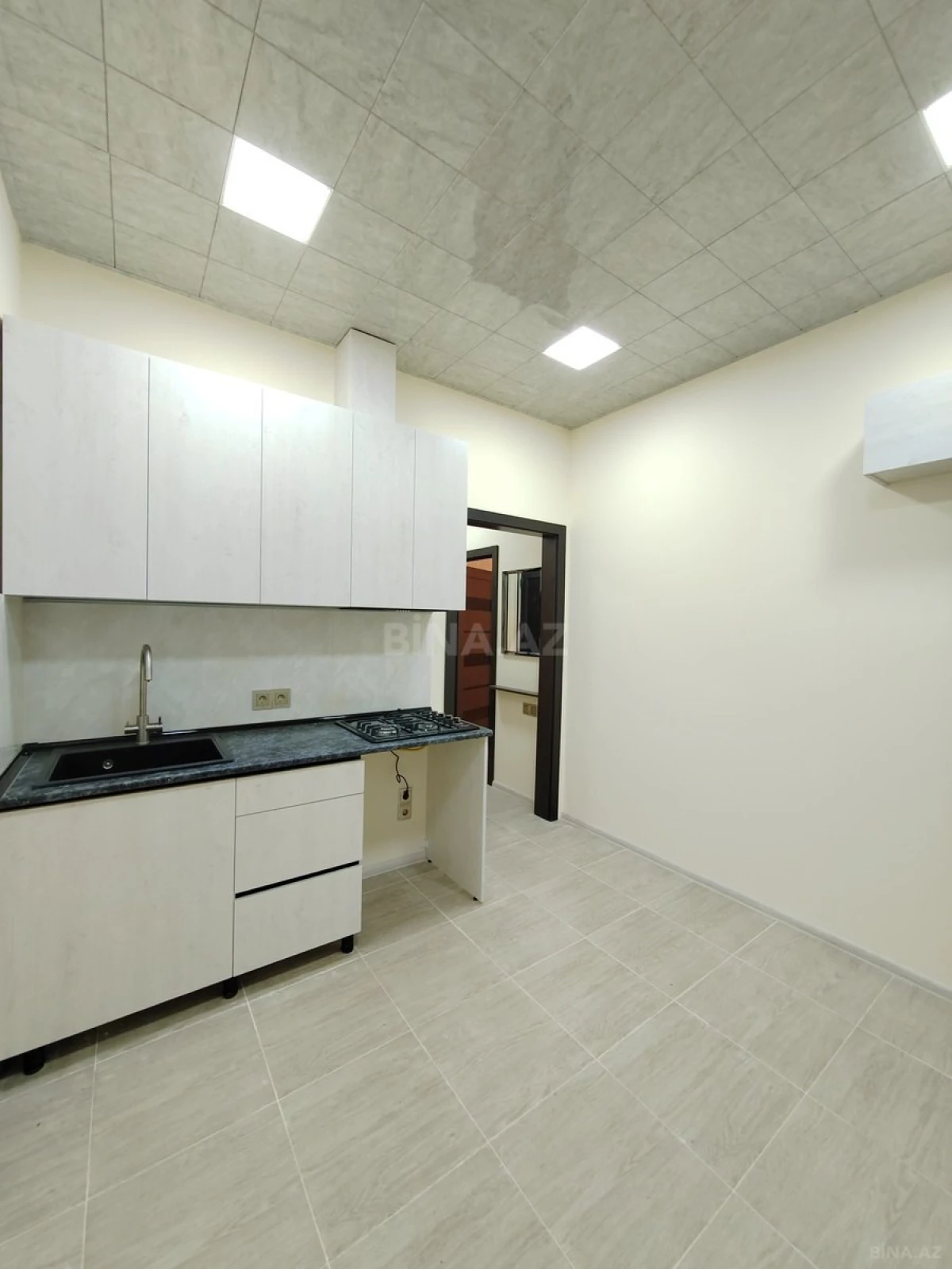 Satılır 1 otaqlı mənzil 44 m²