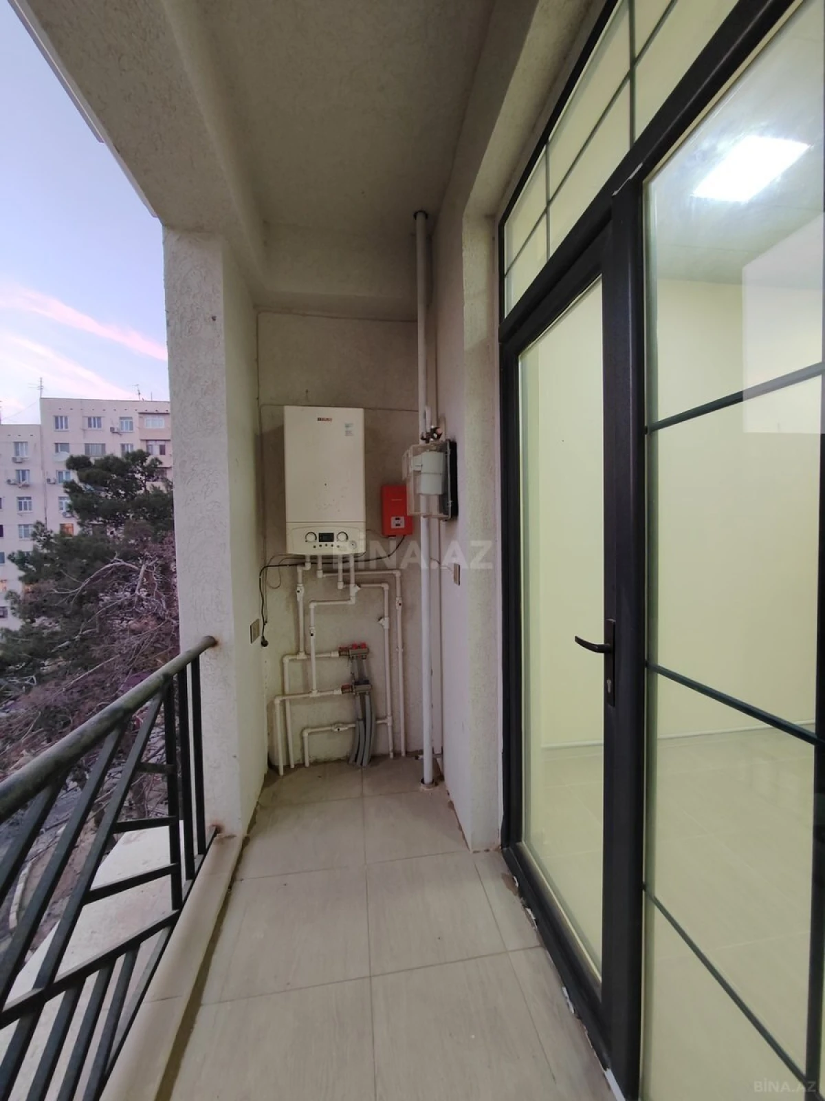Satılır 1 otaqlı mənzil 44 m²