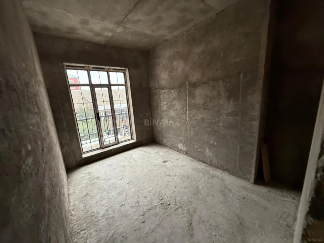 Satılır 6 otaqlı həyət evi 250 m²