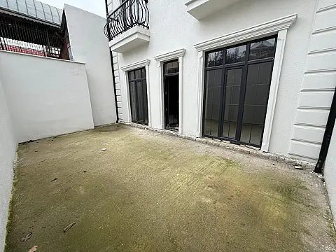Satılır 6 otaqlı həyət evi 250 m²