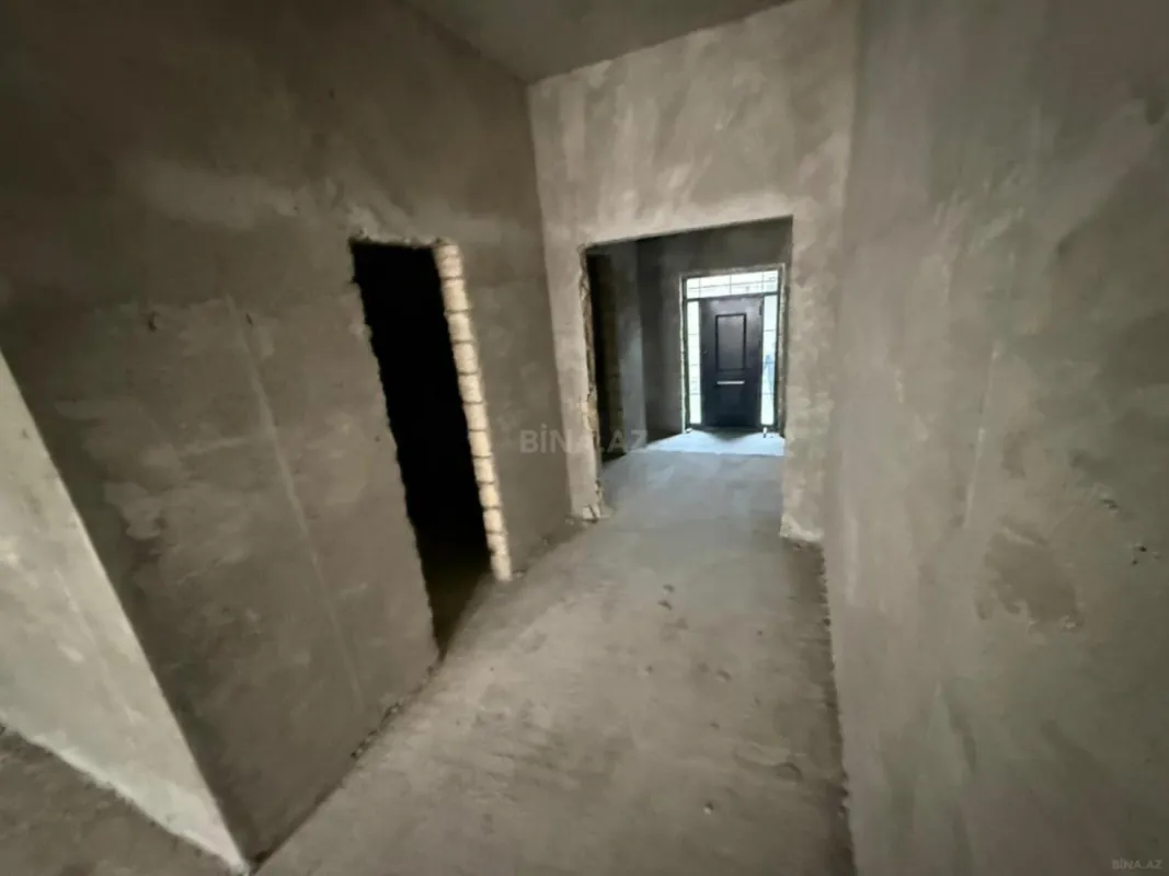 Satılır 6 otaqlı həyət evi 250 m²