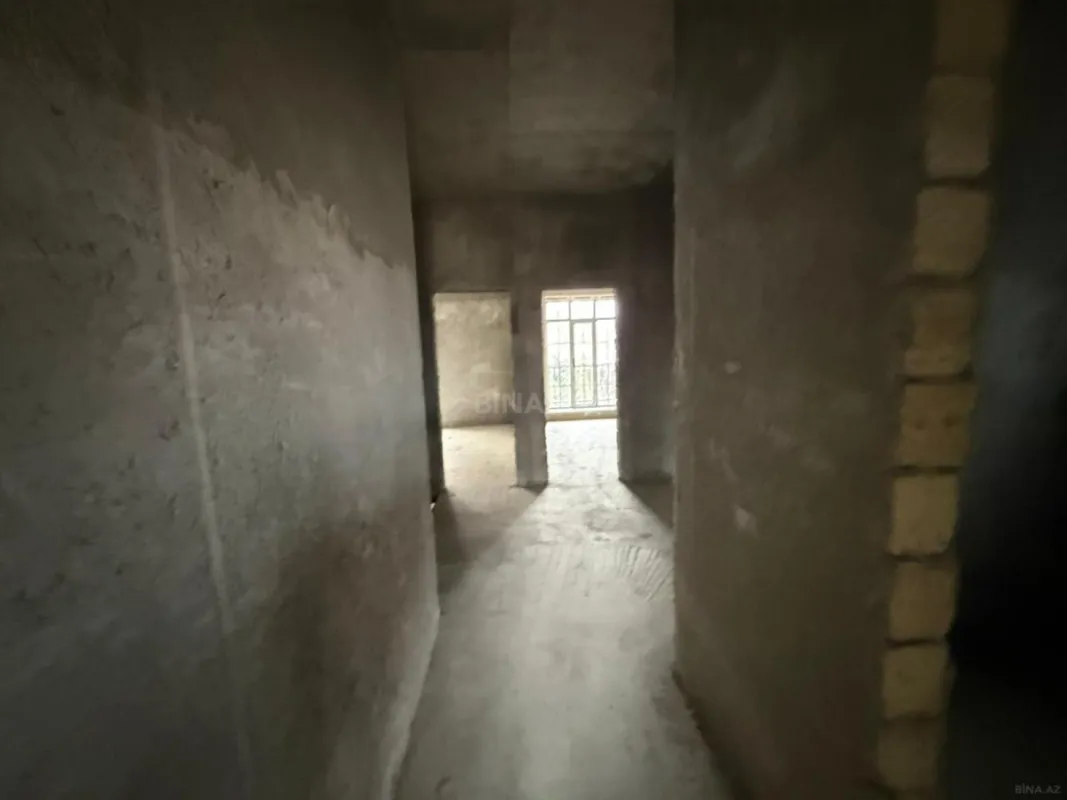 Satılır 6 otaqlı həyət evi 250 m²