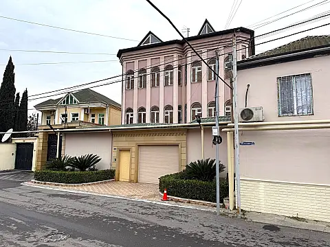 Satılır 12 otaqlı həyət evi 900 m² — Bakı, Nəsimi 12 otaq 900.00 m²