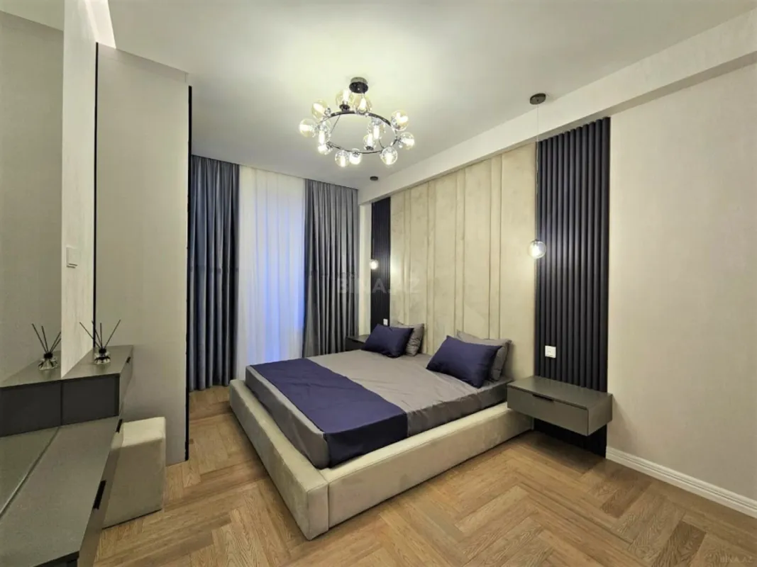 Satılır 3 otaqlı mənzil 120 m²