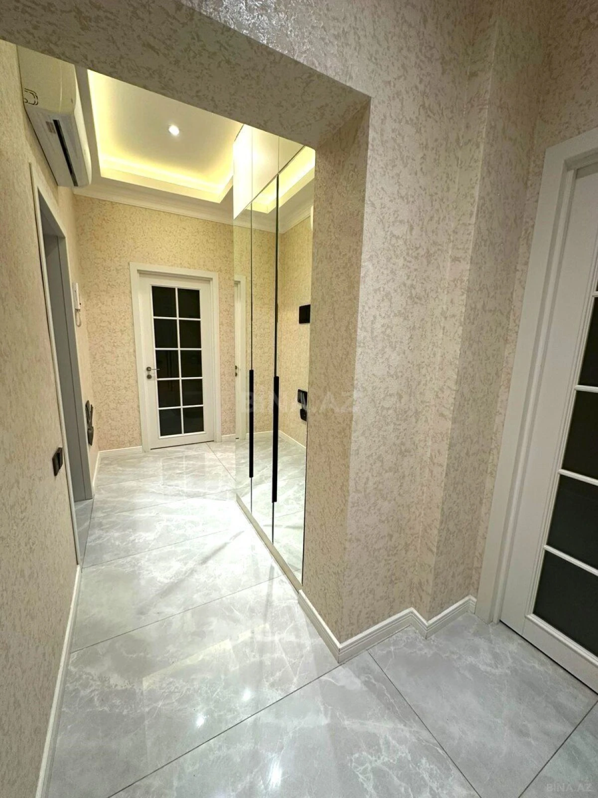 Satılır 3 otaqlı mənzil 70 m²