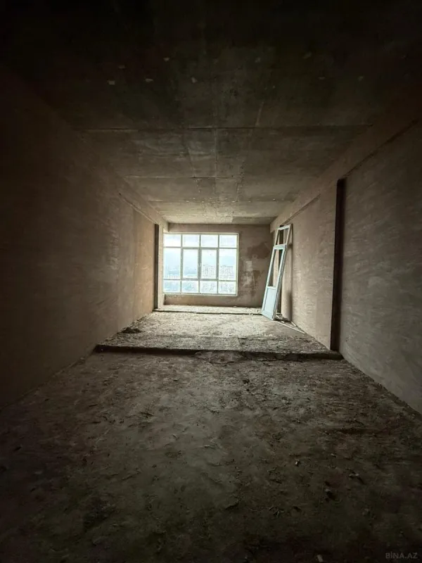 Satılır 3 otaqlı mənzil 158 m²