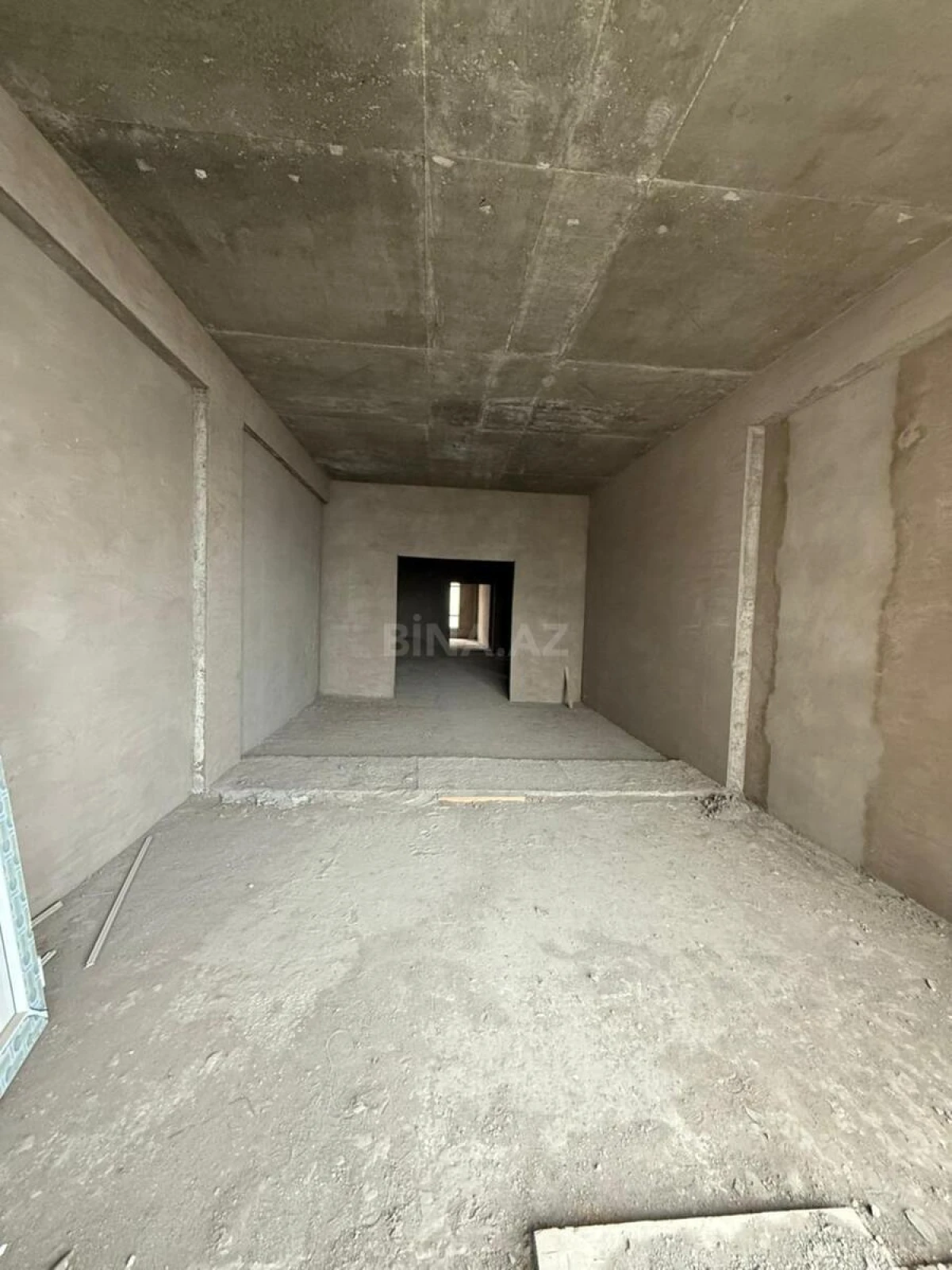 Satılır 3 otaqlı mənzil 158 m²
