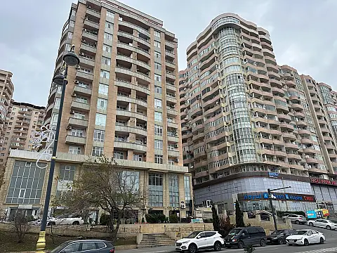 Satılır 3 otaqlı mənzil 158 m² — Bakı, Memar Əcəmi yanı 3 otaq 158.00 m²