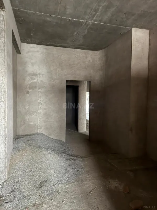 Satılır 3 otaqlı mənzil 158 m²