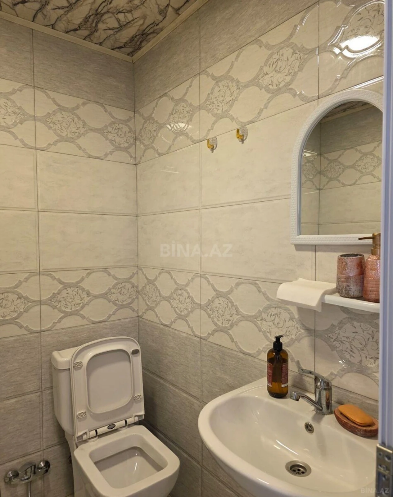 Kirayə verilir 2 otaqlı mənzil 55 m²