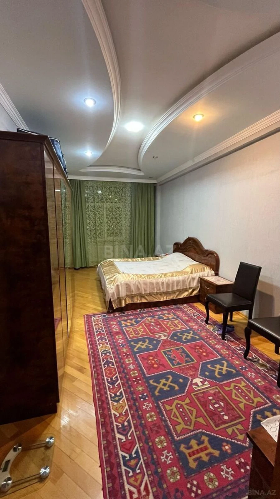 Satılır 3 otaqlı mənzil 150 m²