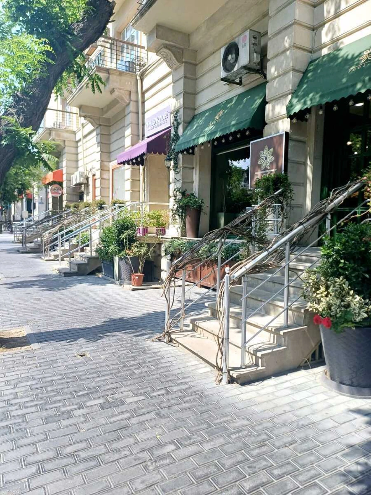 Kirayə verilir 3 otaqlı mənzil 125 m²