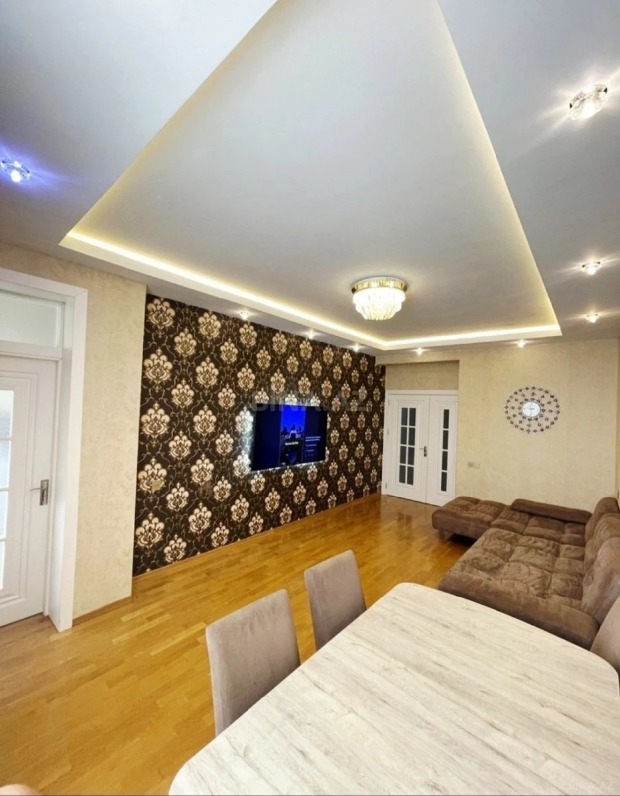Satılır 2 otaqlı mənzil 65 m²