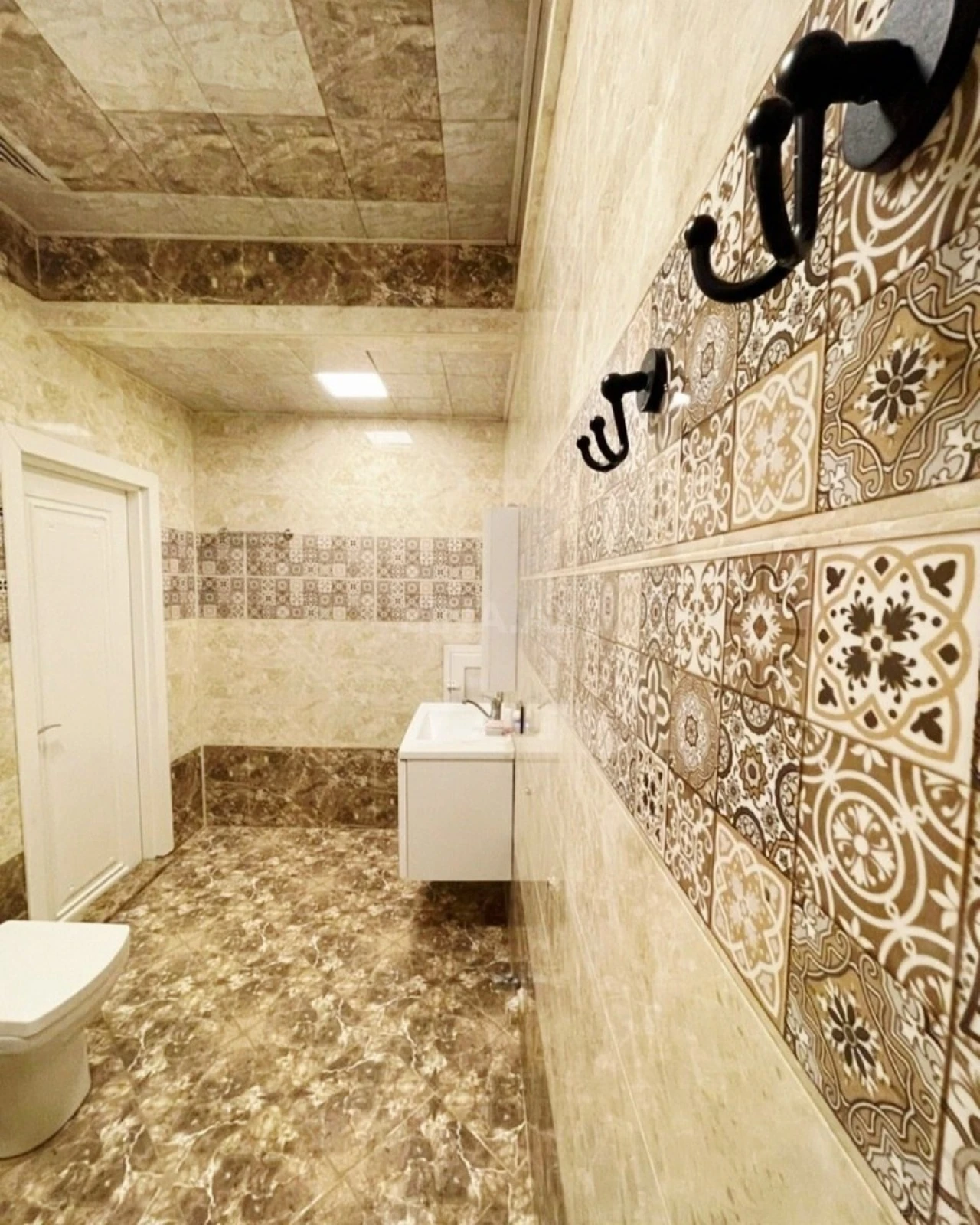 Satılır 2 otaqlı mənzil 65 m²