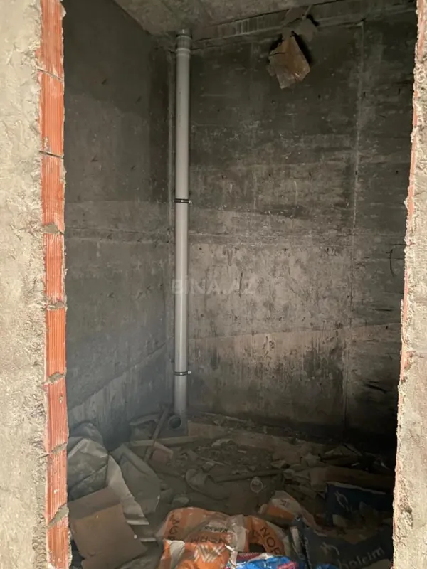 Satılır 2 otaqlı mənzil 76 m²