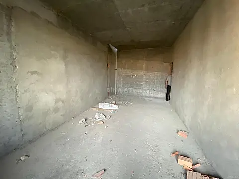 Satılır 2 otaqlı mənzil 76 m²