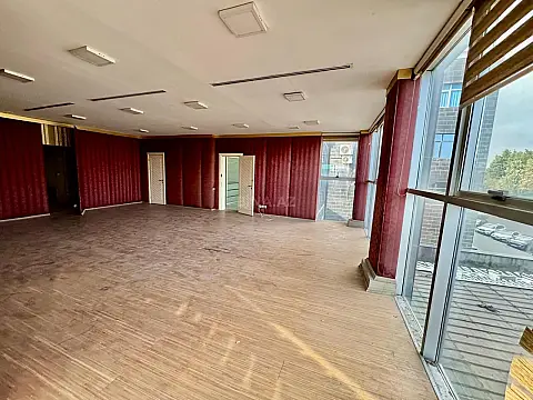 Kirayə verilir obyekt 150 m²