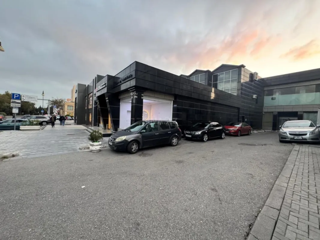 Kirayə verilir obyekt 150 m²