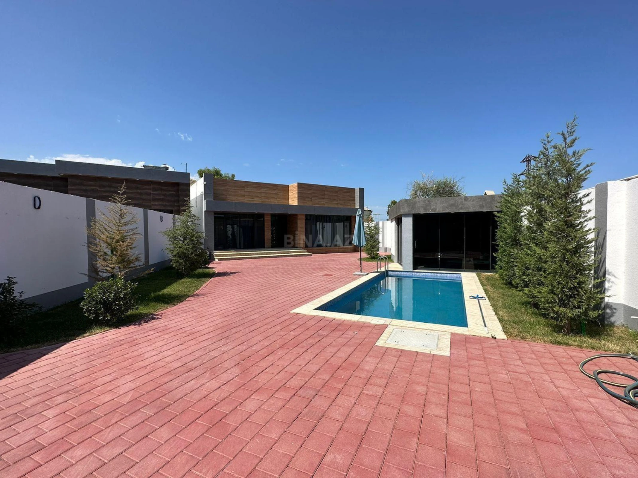 Kirayə verilir 4 otaqlı həyət evi 210 m²