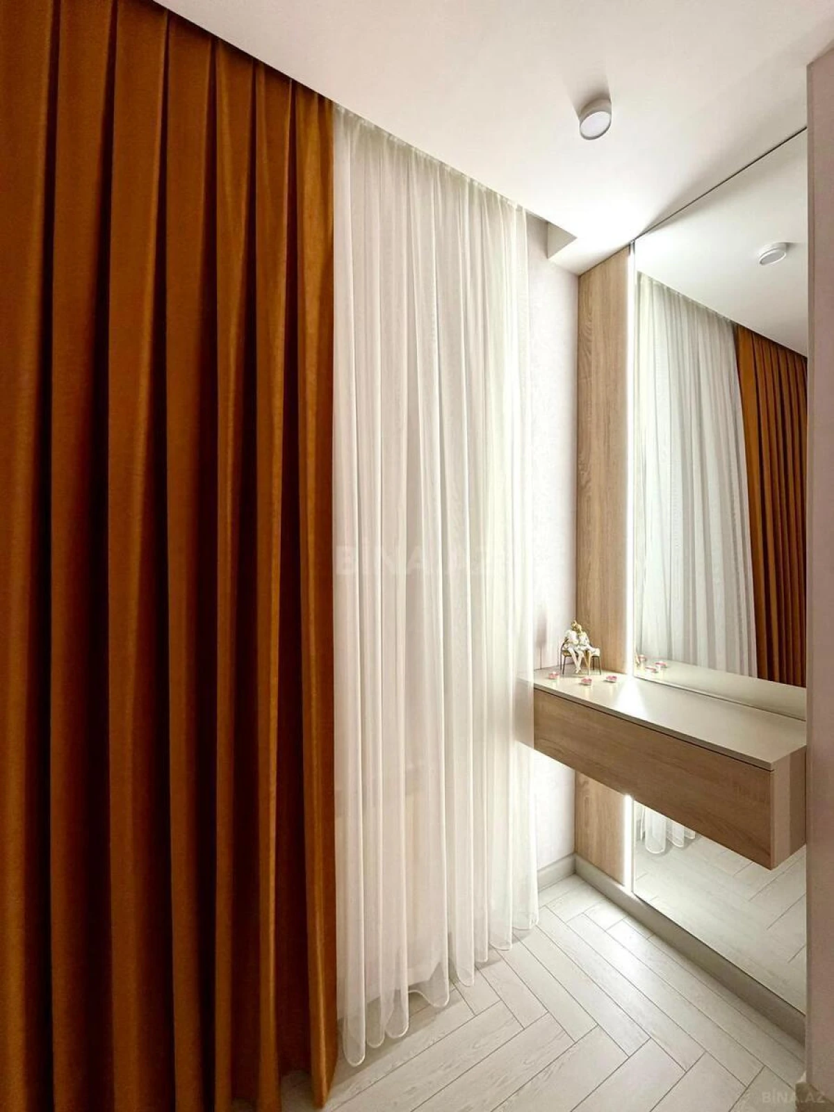 Satılır 2 otaqlı mənzil 80 m²