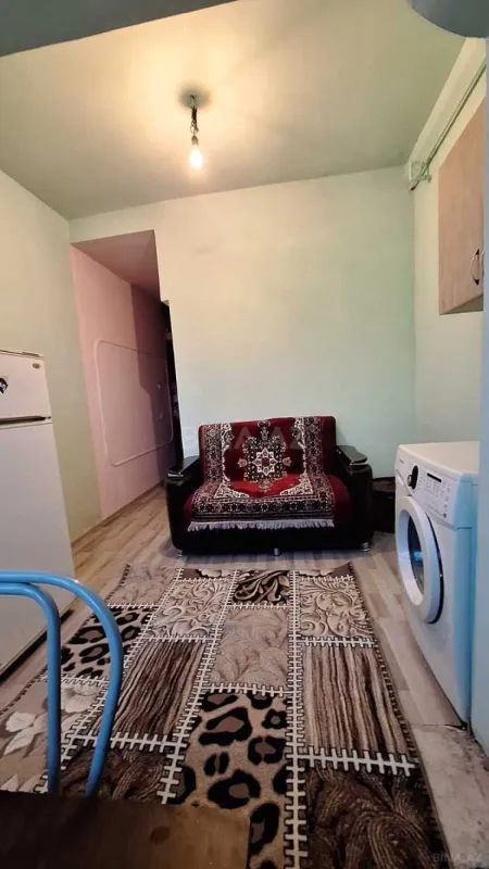 Satılır 1 otaqlı mənzil 40 m²
