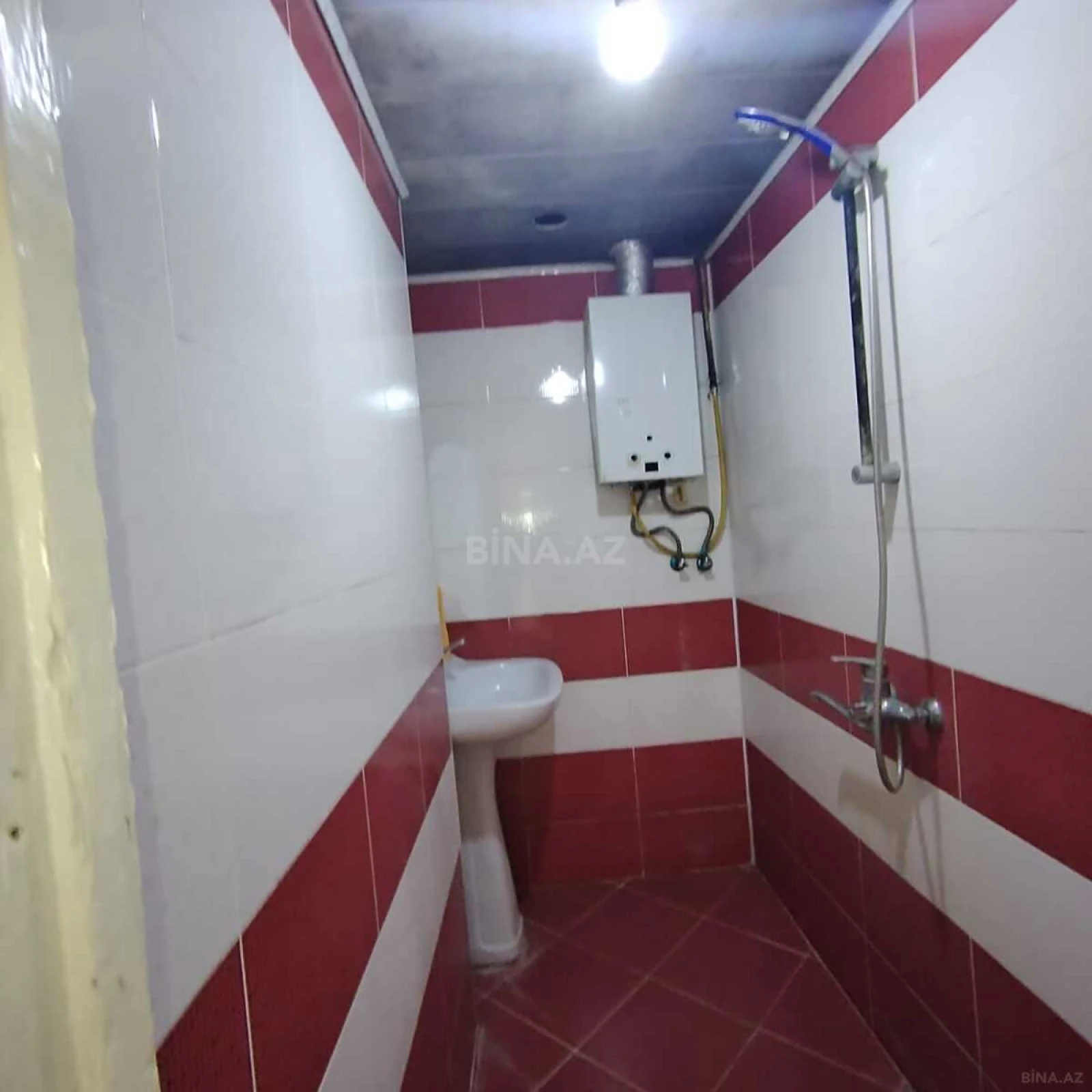 Satılır 1 otaqlı mənzil 40 m²