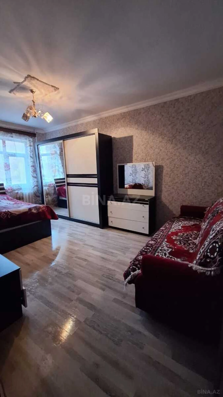 Satılır 1 otaqlı mənzil 40 m²