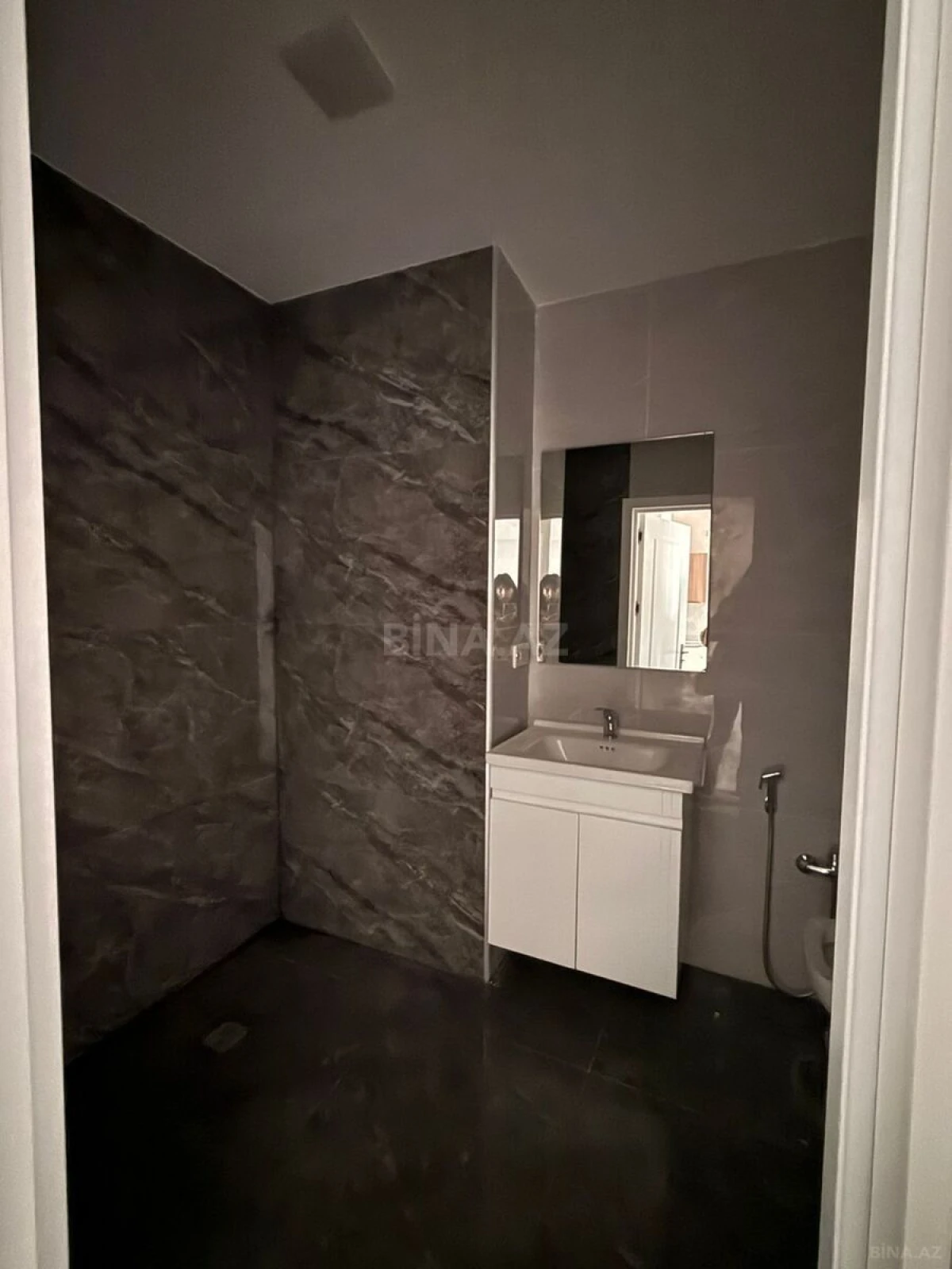 Satılır 2 otaqlı mənzil 50 m²