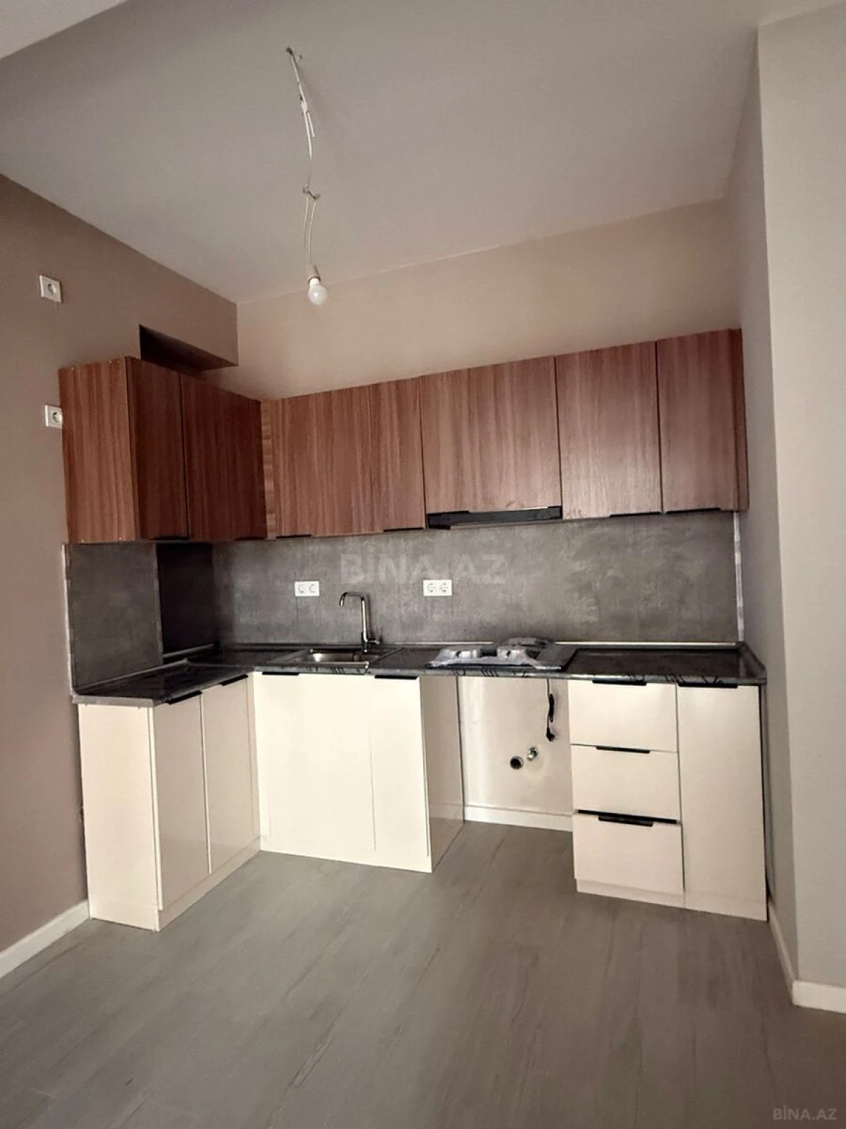 Satılır 2 otaqlı mənzil 50 m²