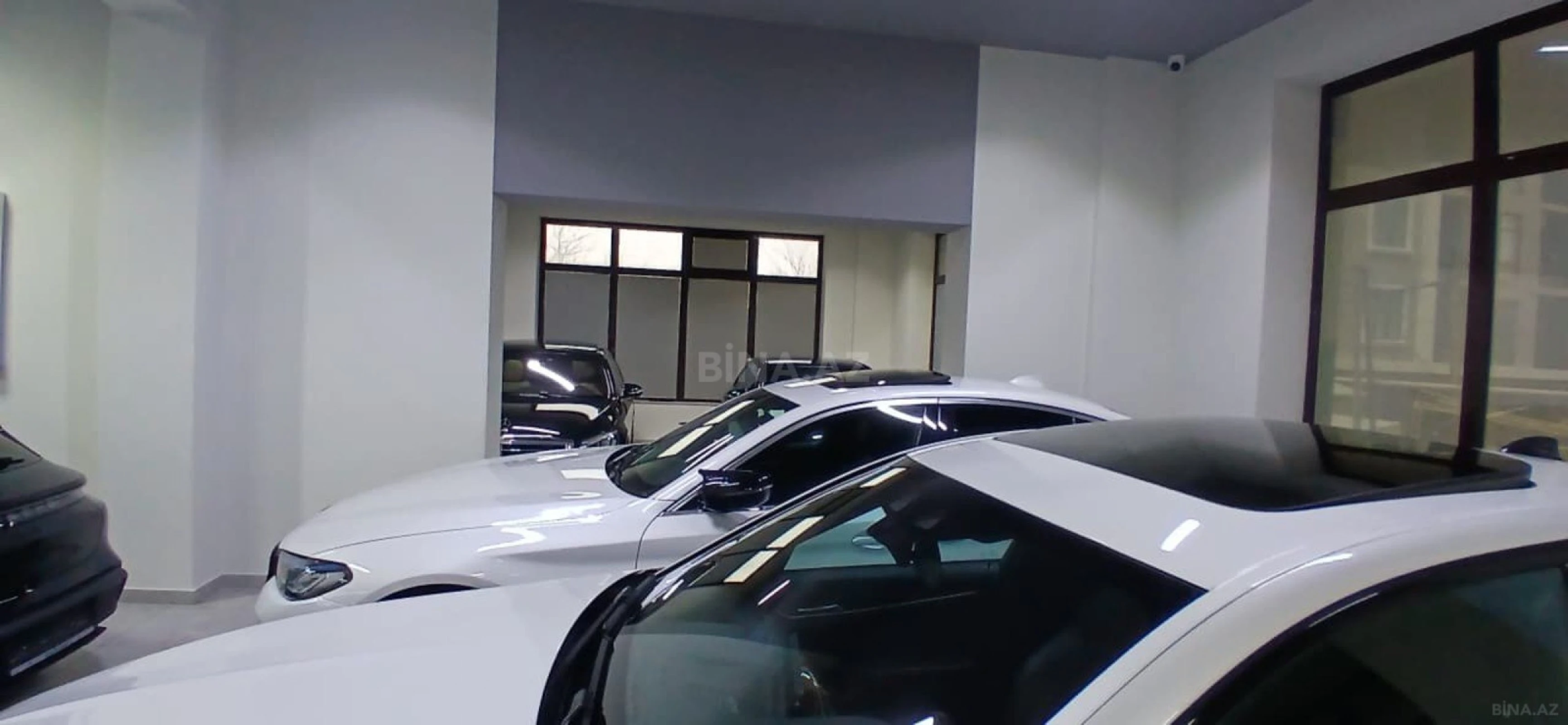 Satılır obyekt 700 m²