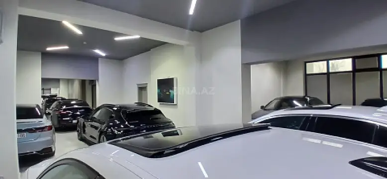 Satılır obyekt 700 m²