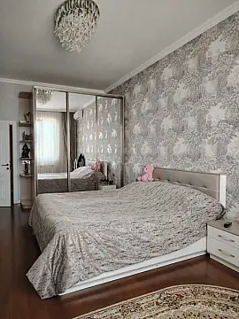 Satılır 3 otaqlı mənzil 127 m²
