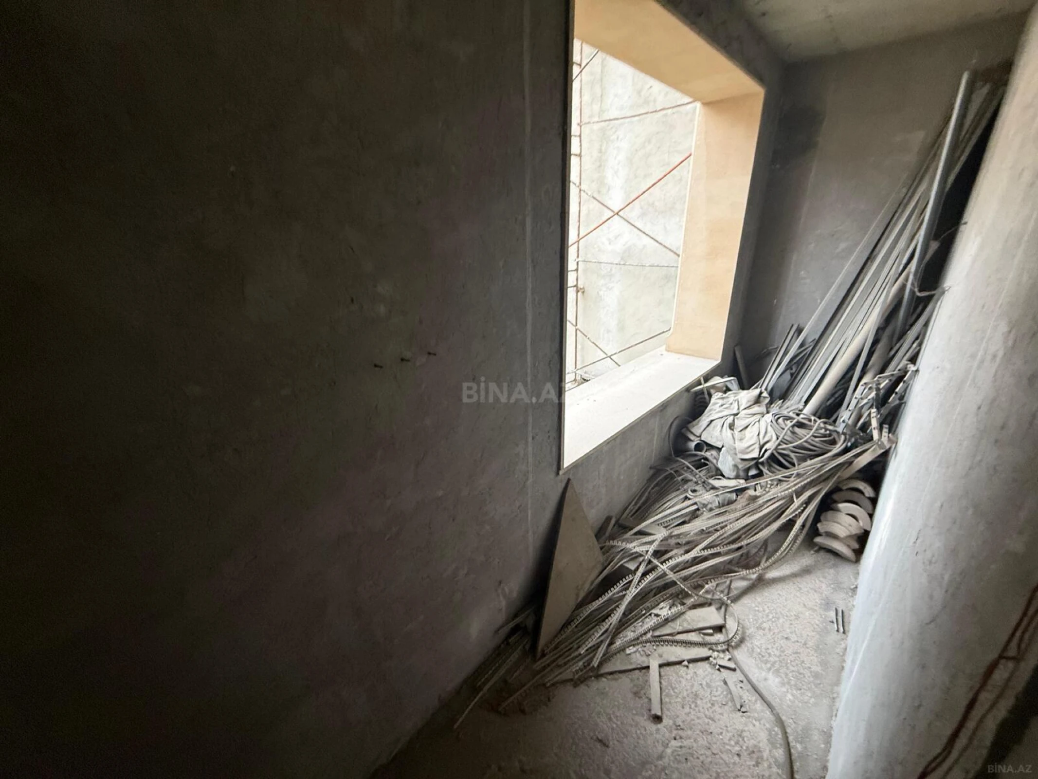 Satılır 8 otaqlı həyət evi 650 m²