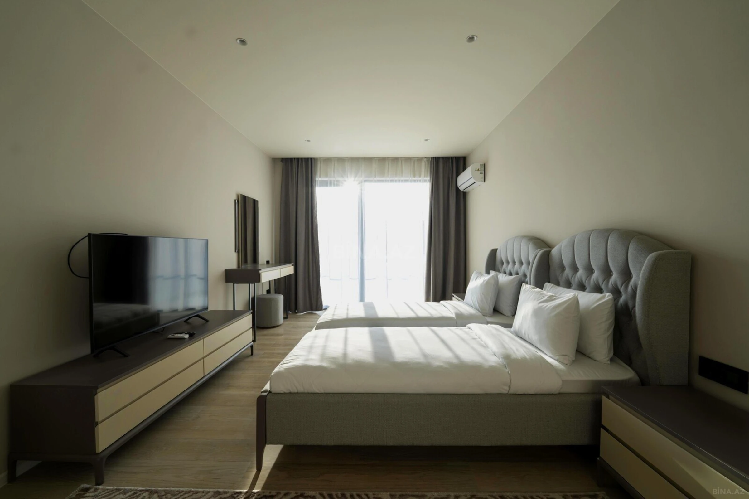 Satılır 2 otaqlı mənzil 97.8 m²