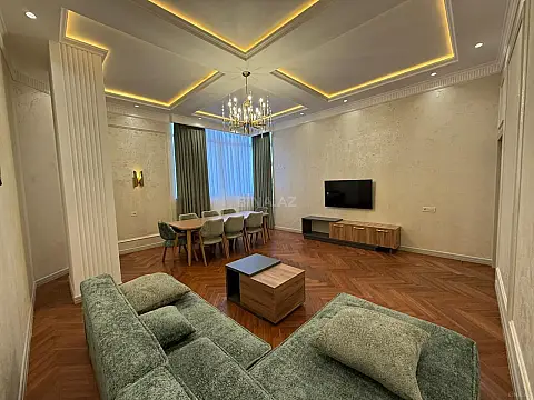 Satılır 3 otaqlı mənzil 140 m² — Bakı, Həzi Aslanov qəs. 3 otaq 140.00 m²