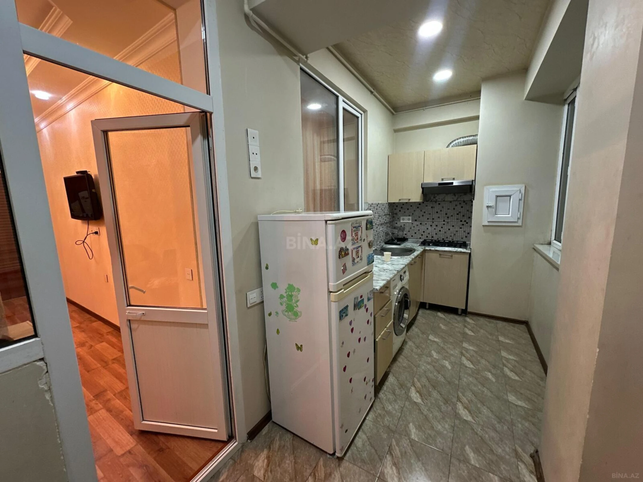 Satılır 2 otaqlı mənzil 72 m²