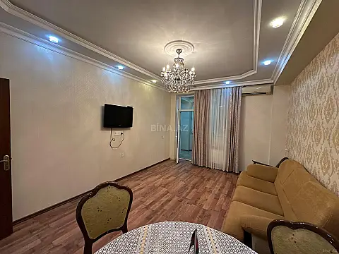 Satılır 2 otaqlı mənzil 72 m²