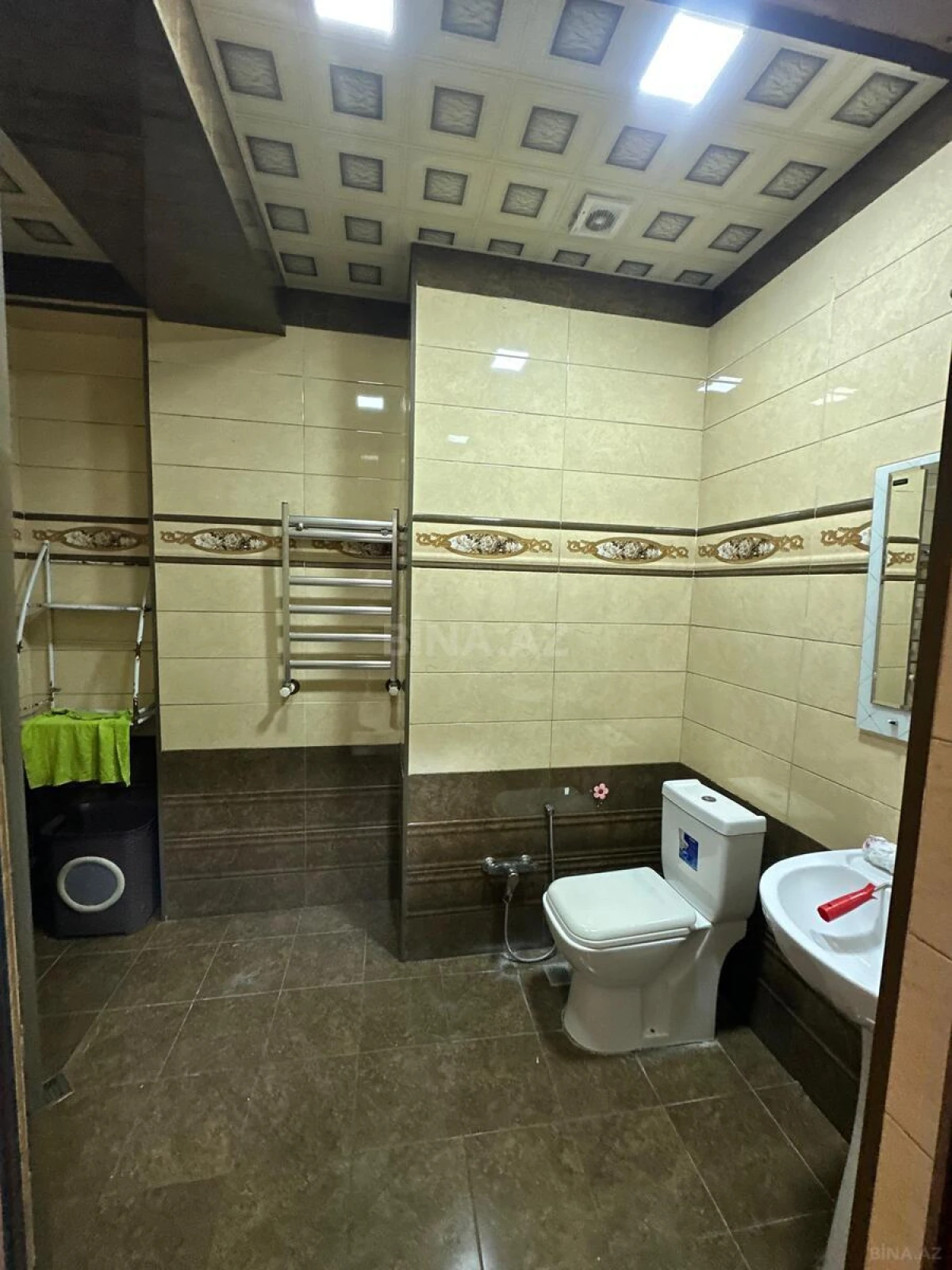 Satılır 2 otaqlı mənzil 72 m²