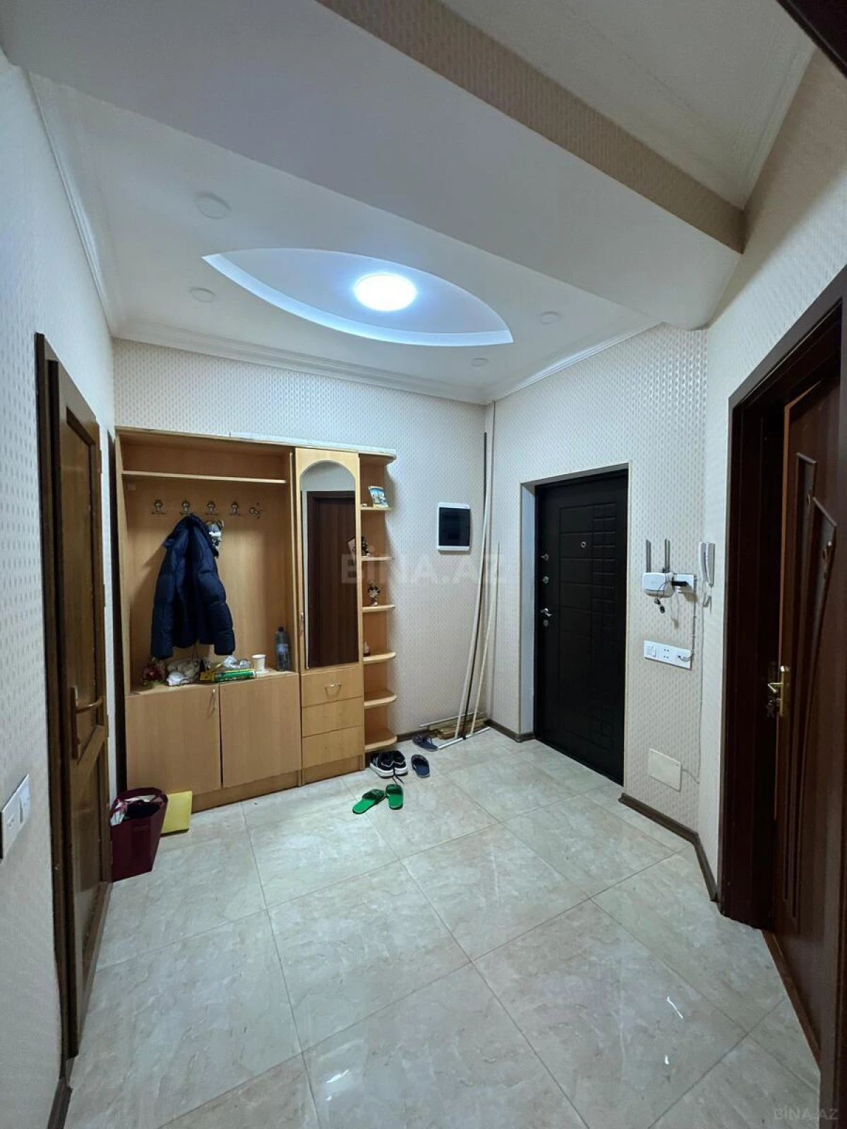 Satılır 2 otaqlı mənzil 72 m²