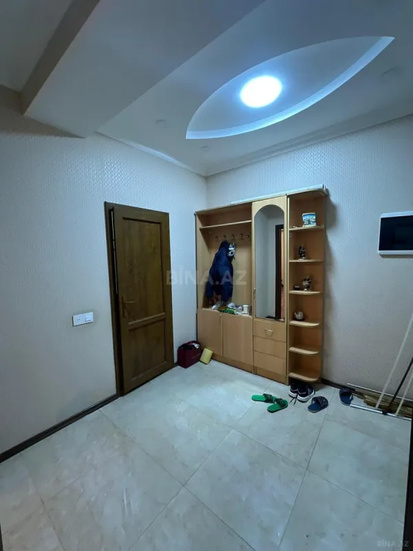 Satılır 2 otaqlı mənzil 72 m²