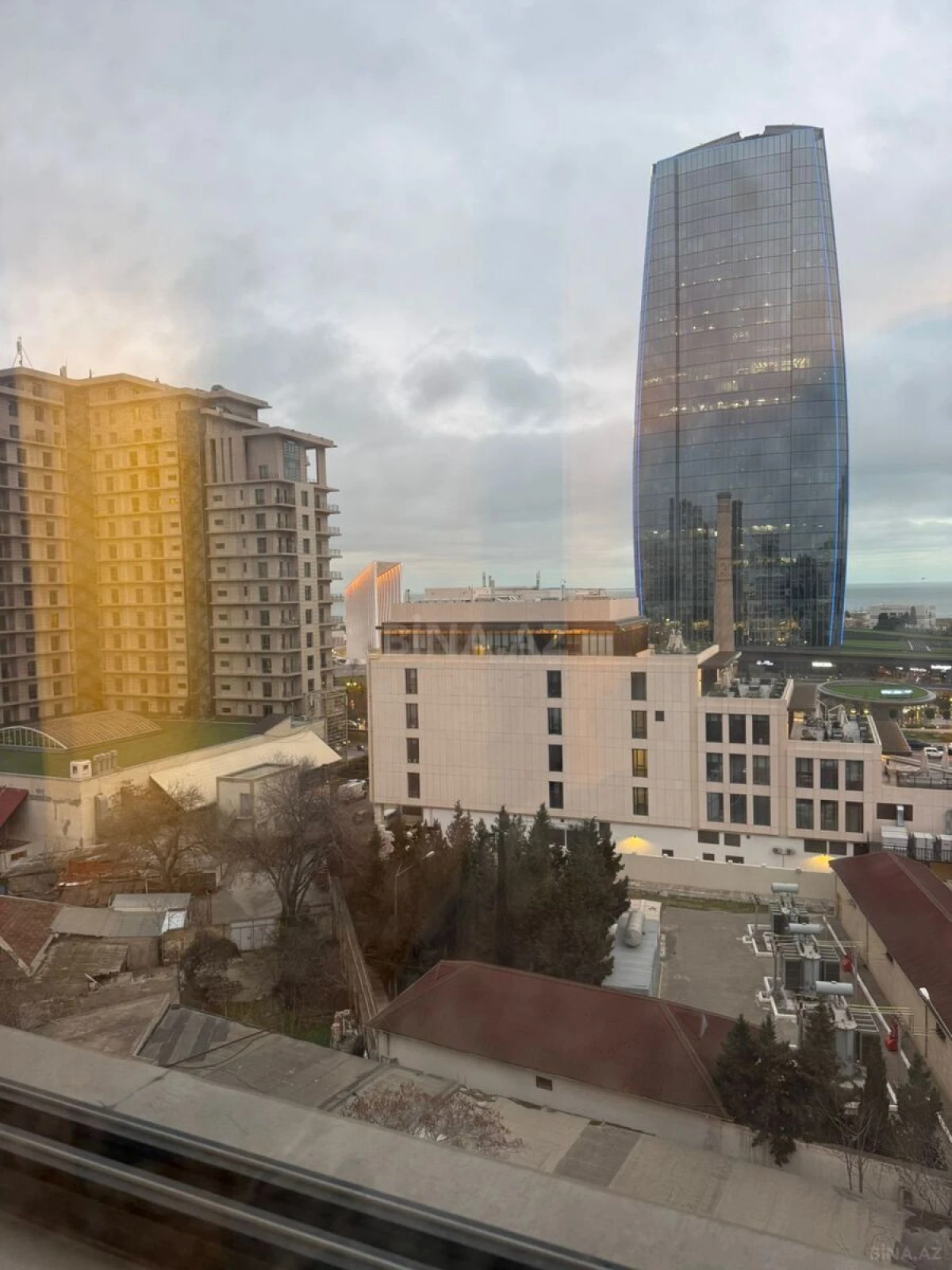 Kirayə verilir 3 otaqlı ofis 80 m²