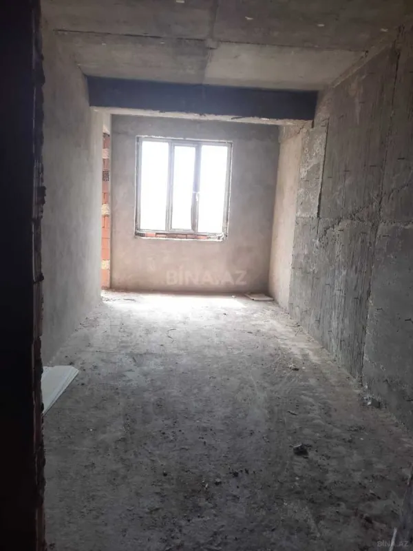 Satılır 4 otaqlı mənzil 140 m²