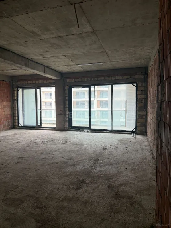 Satılır 2 otaqlı mənzil 91.9 m²