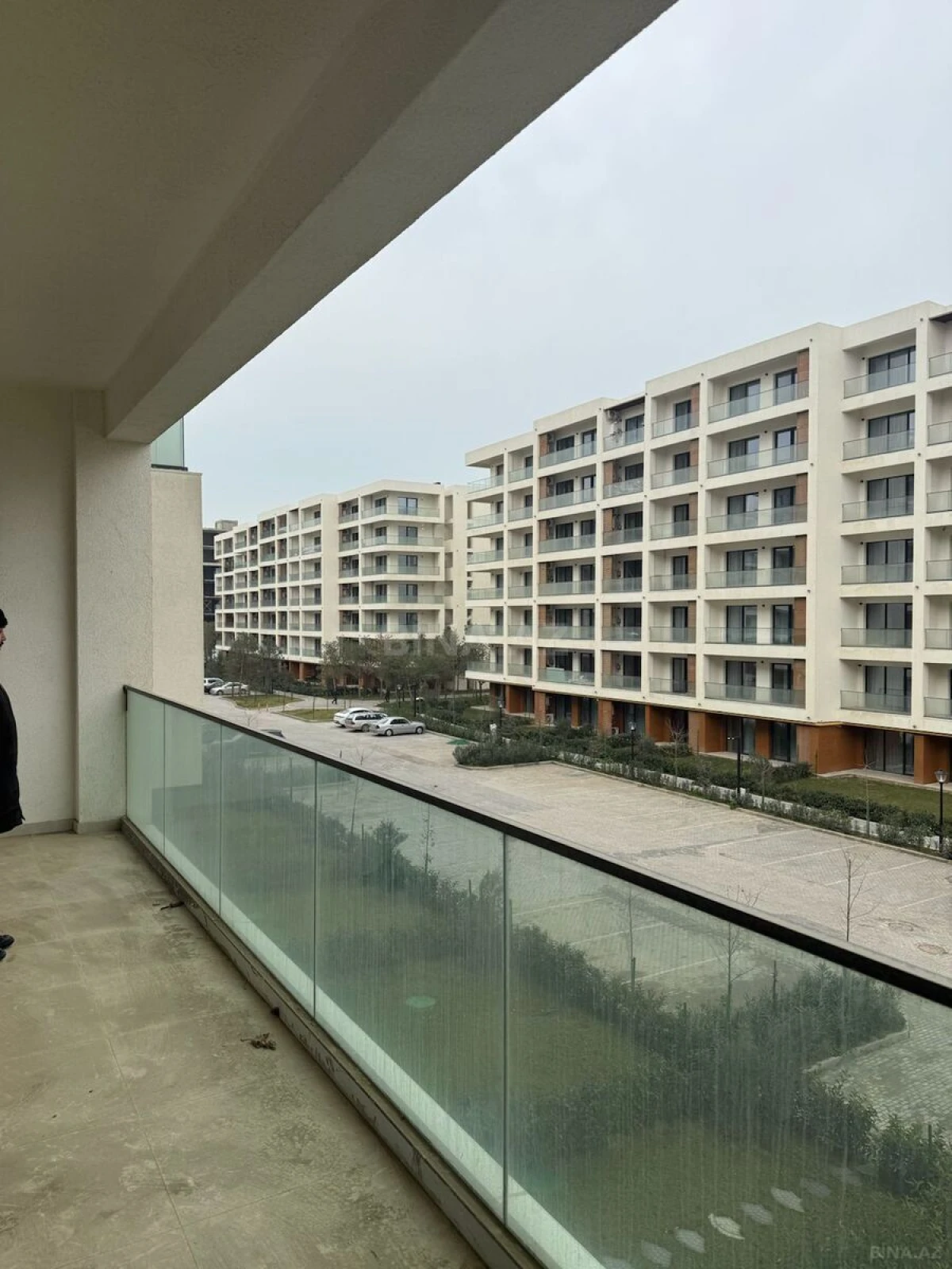 Satılır 2 otaqlı mənzil 91.9 m²
